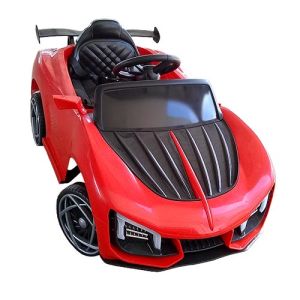 Carro eléctrico infantil, rojo y negro, para nenes chicos de unos 24 meses de edad. islagrande.com